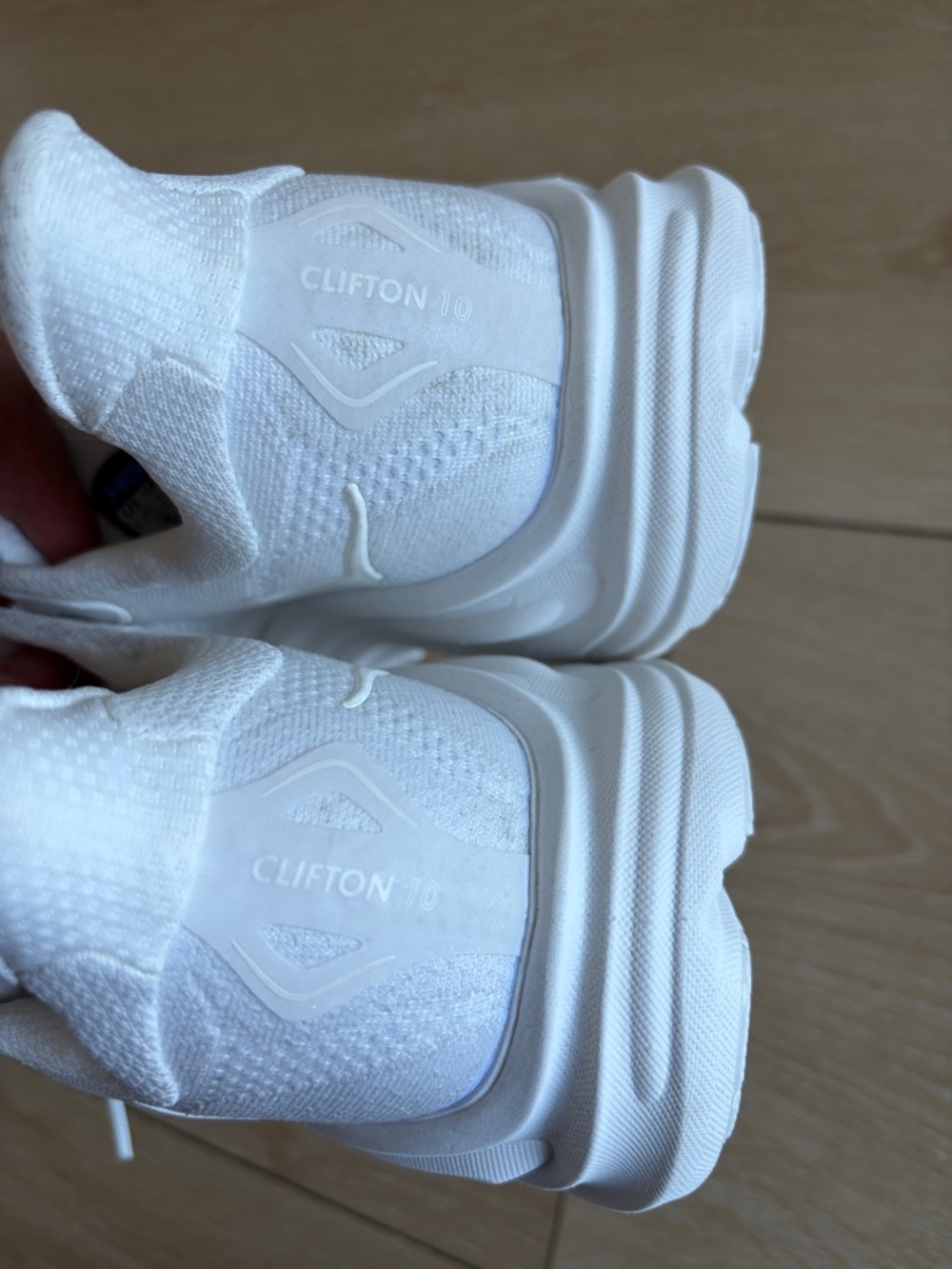 HOKA W Clifton 10 white shoes - Picture 2 of 10